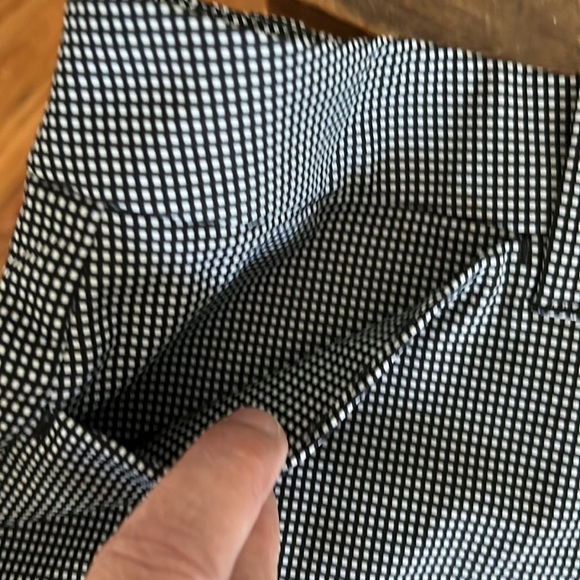 PGA Tour Ladies Golf Shorts - Picture 10 of 13